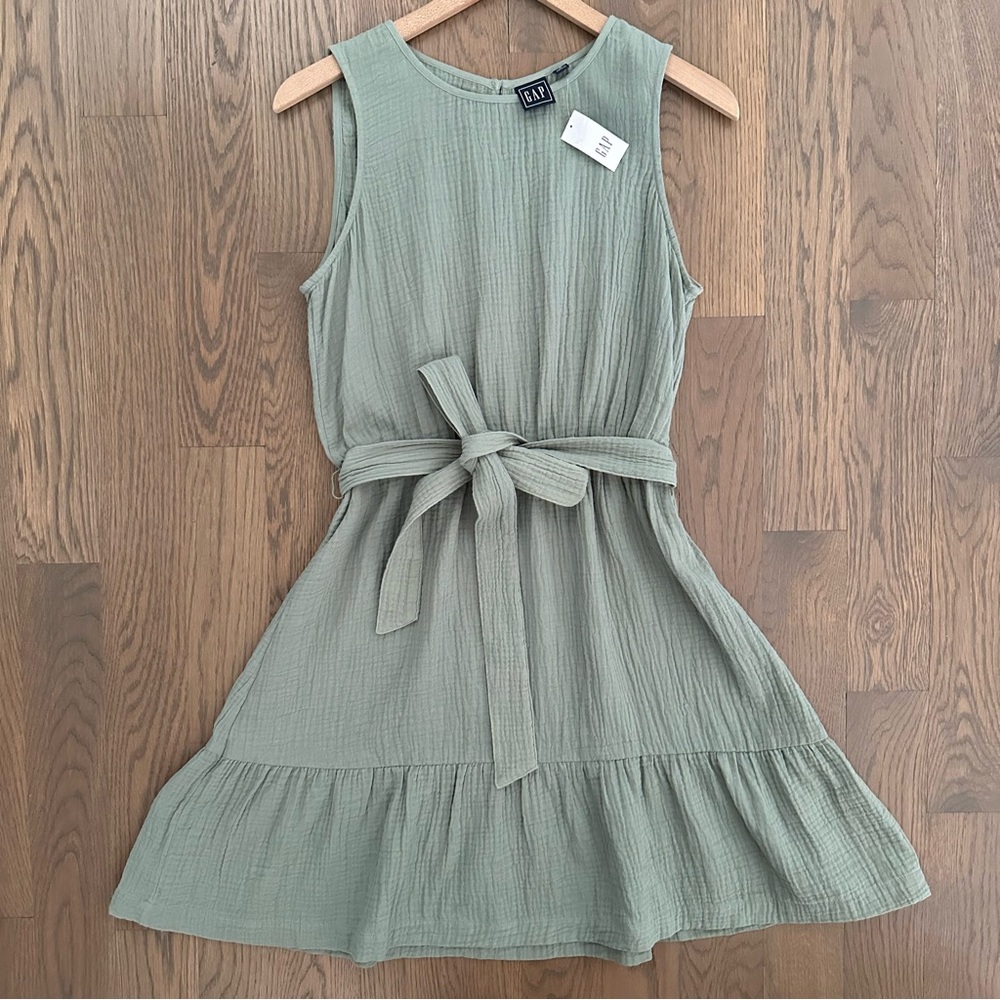 NWT GAP Ruffle Hem Gauze Tie-Waist Sleeveless Dress in Sage Green Size Small - Picture 6 of 8